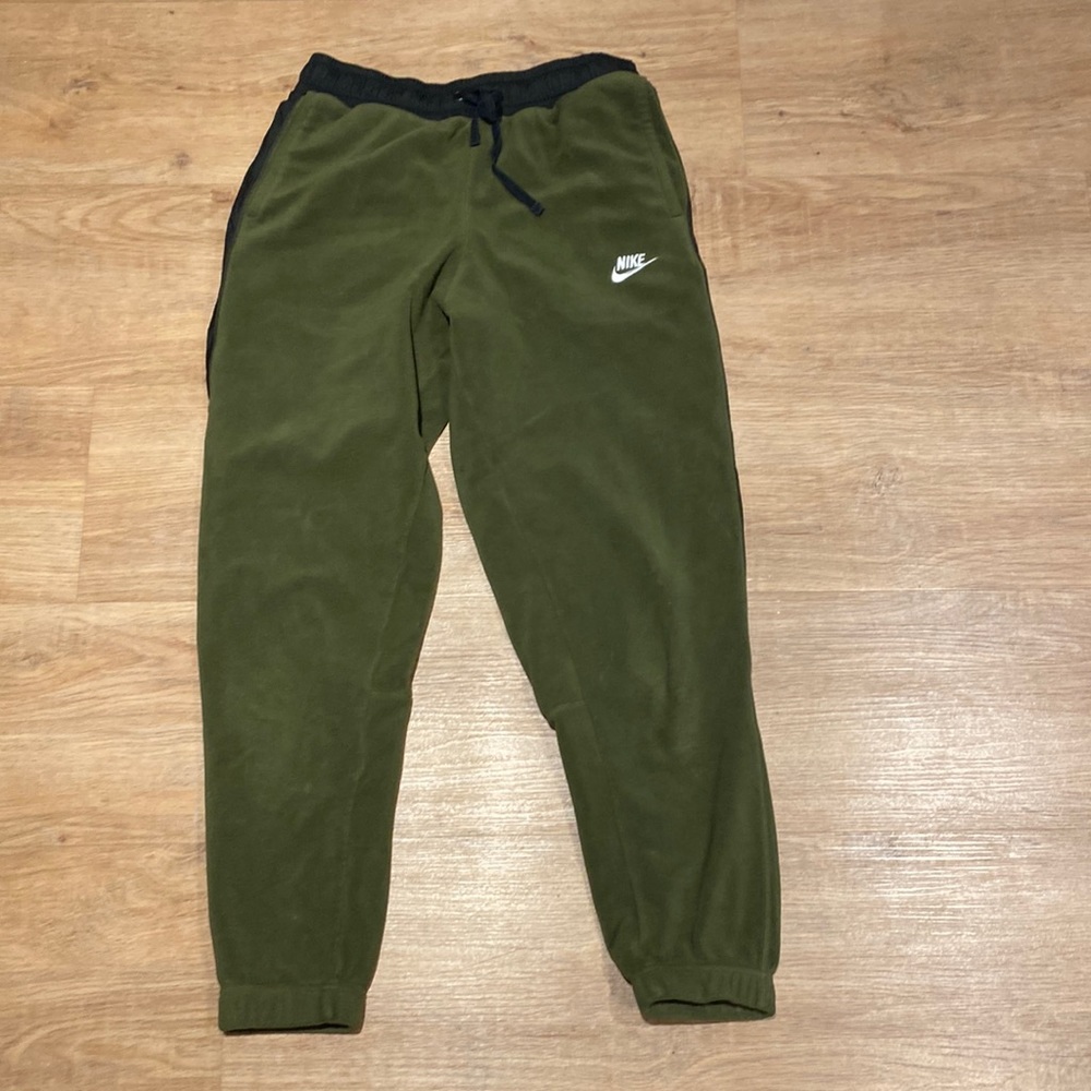 Green fleece Nike sweatpants